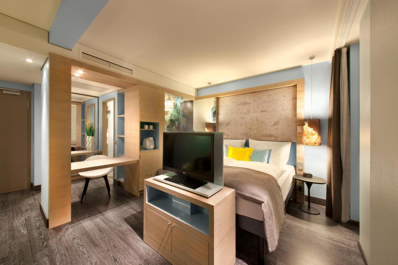 Indigo Berlin-alexanderplatz, An Ihg Hotel 4*
