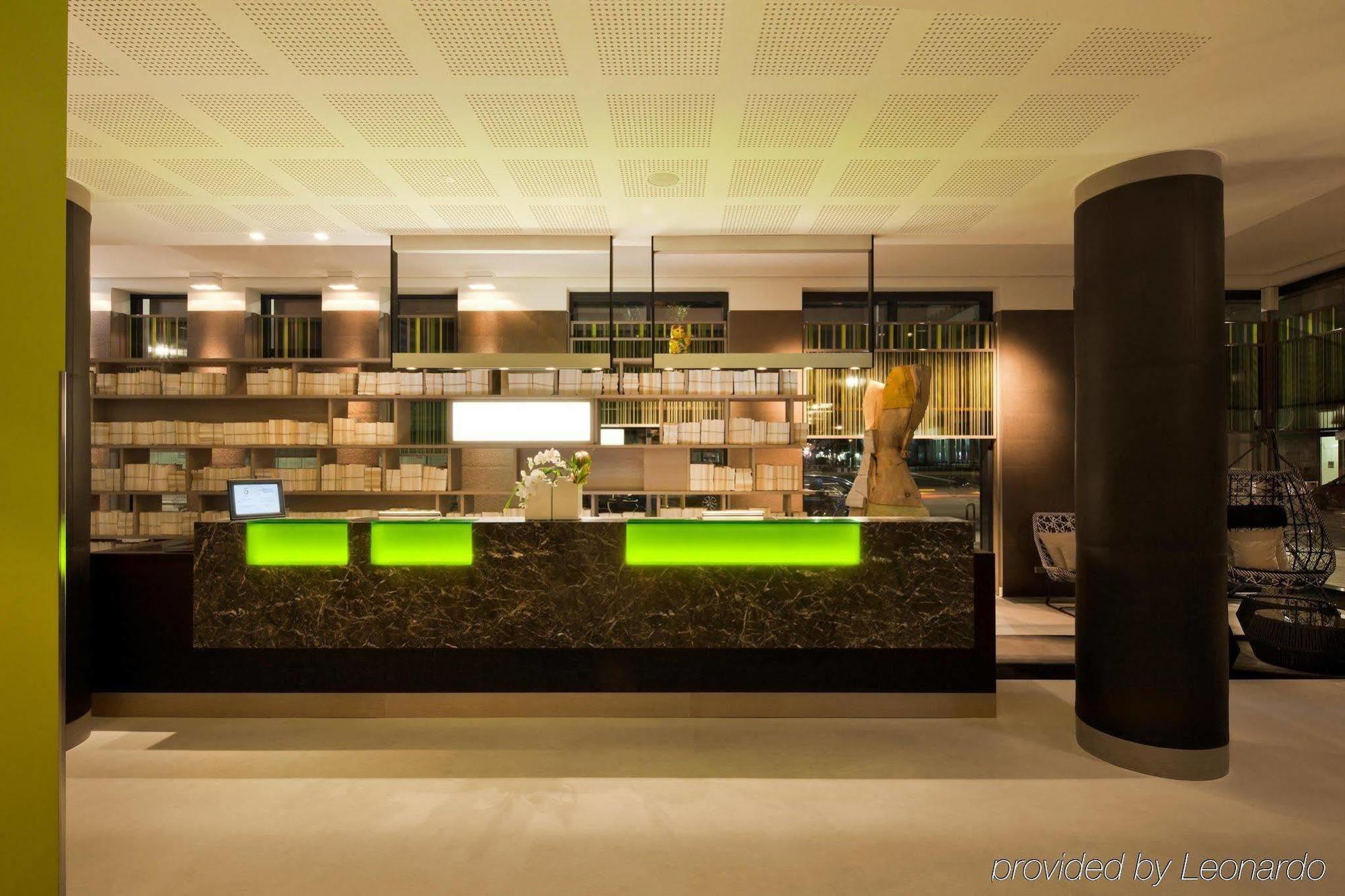 Hotel Indigo Berlin-alexanderplatz, An Ihg